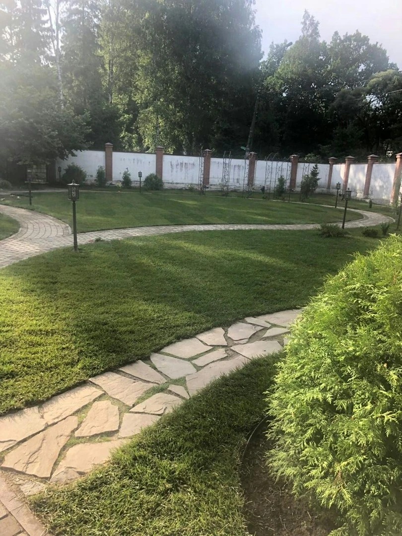 С озеленением