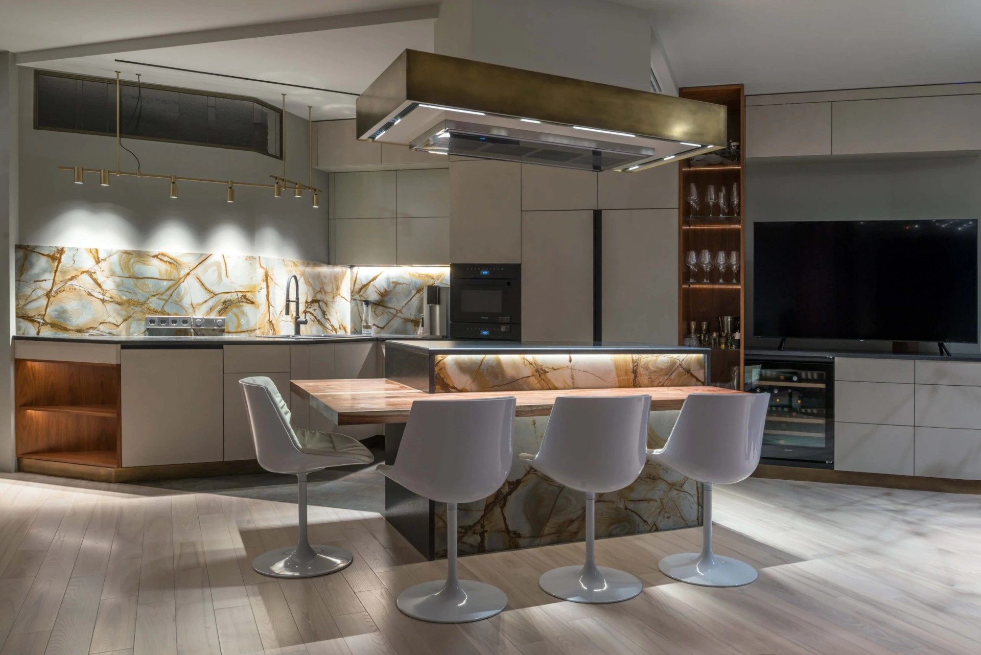 КВАРТИРА В ЖК «ЛЕОНТЬЕВСКИЙ МЫС»