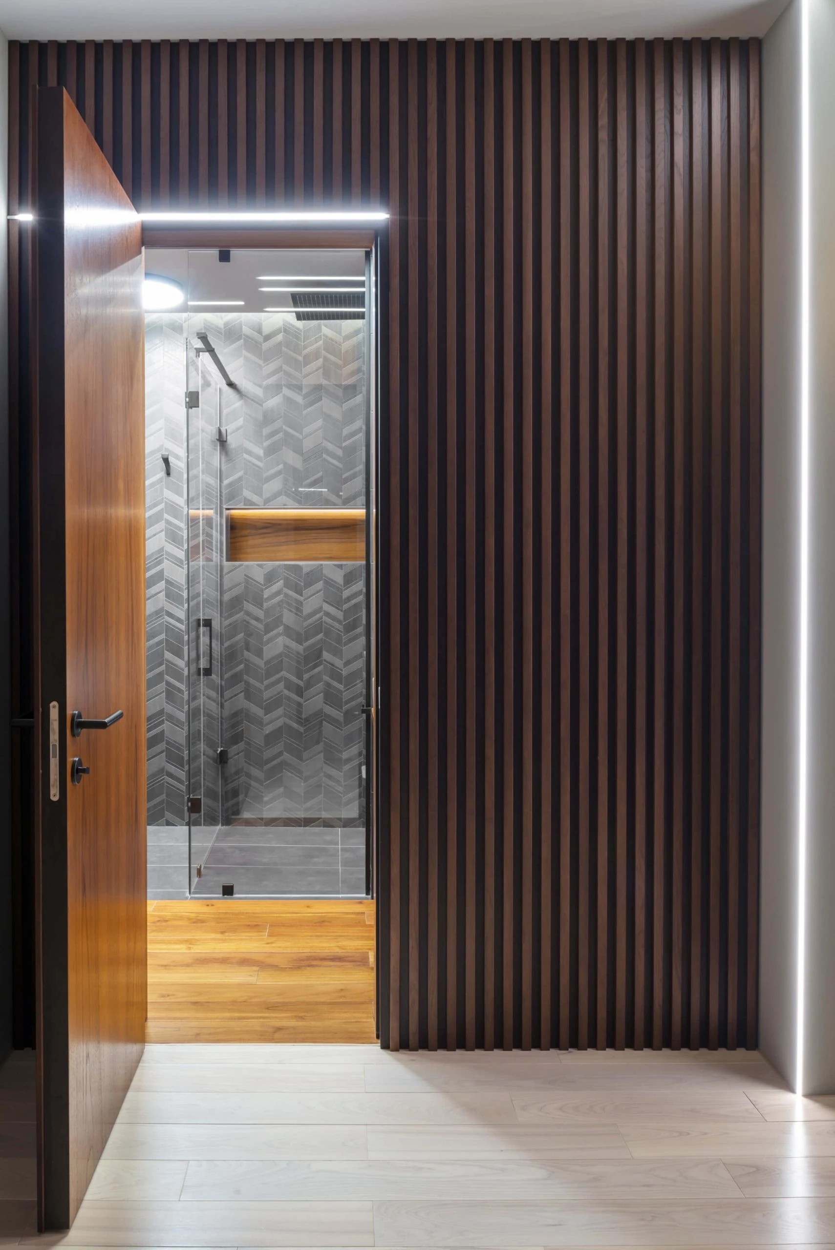 КВАРТИРА В ЖК «ЛЕОНТЬЕВСКИЙ МЫС»