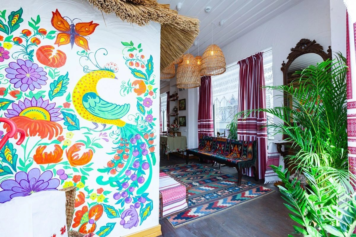 Интерьер ресторана украинской кухни «Тарас Бульба»