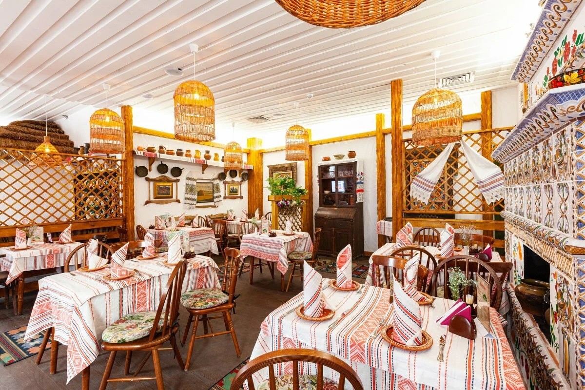 Интерьер ресторана украинской кухни «Тарас Бульба»