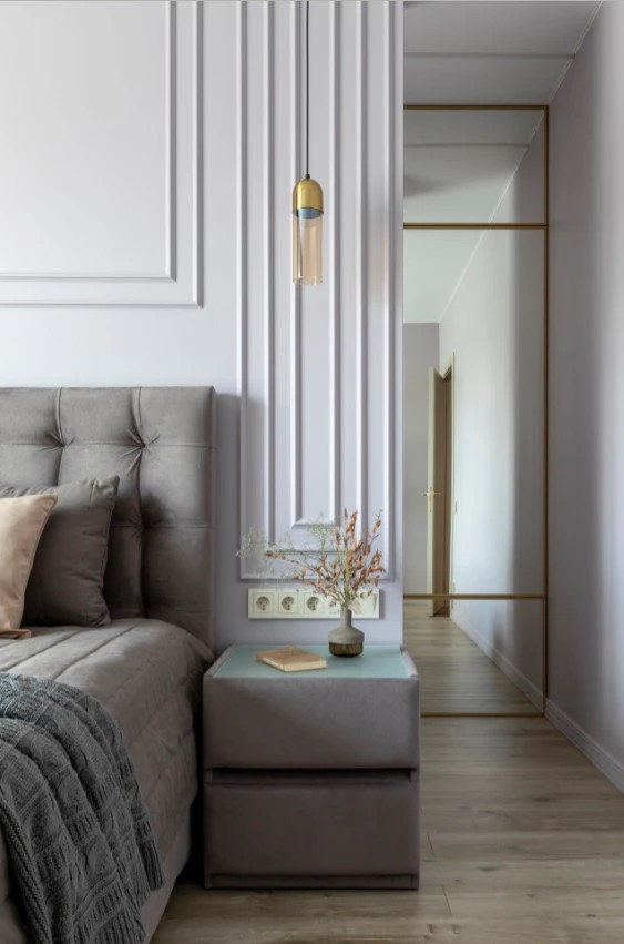 Двухкомнатная квартира с большой кухней и яркими акцентами