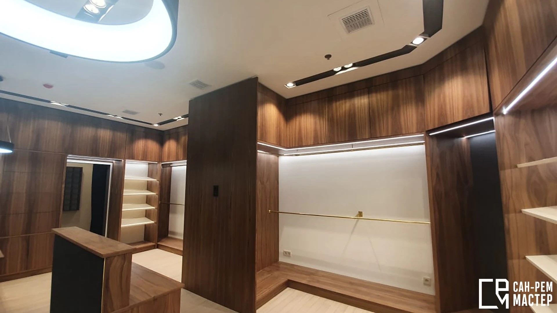 Бутик-ателье мужской одежды Mauro Prato (ТЦ Гранд Палас, Невский пр. 44)