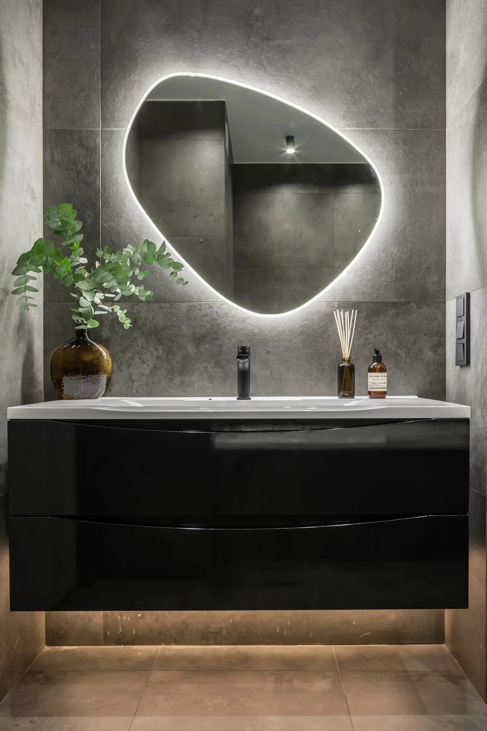 Проект частной квартиры в ЖК бизнес-класса LENINGRAD