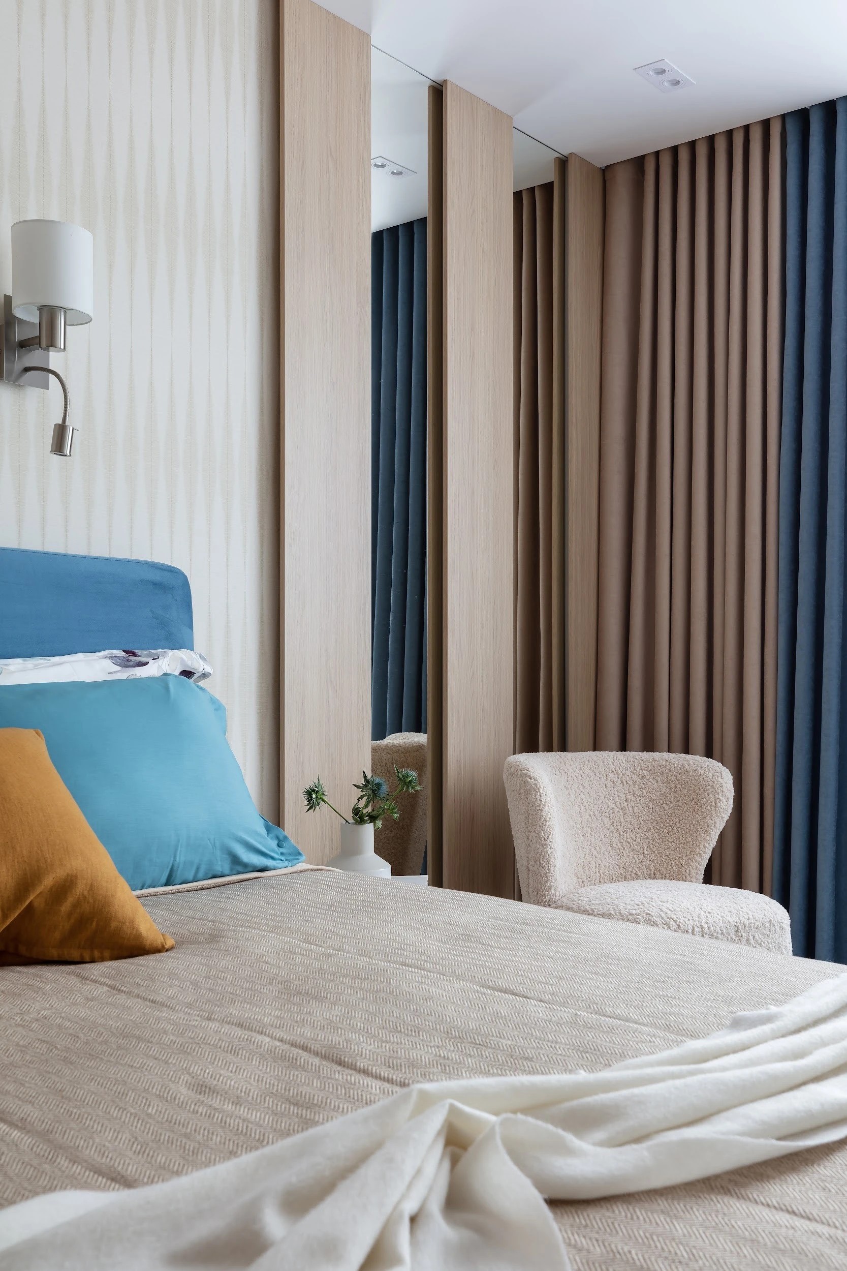 ПЕСОК И МОРЕ