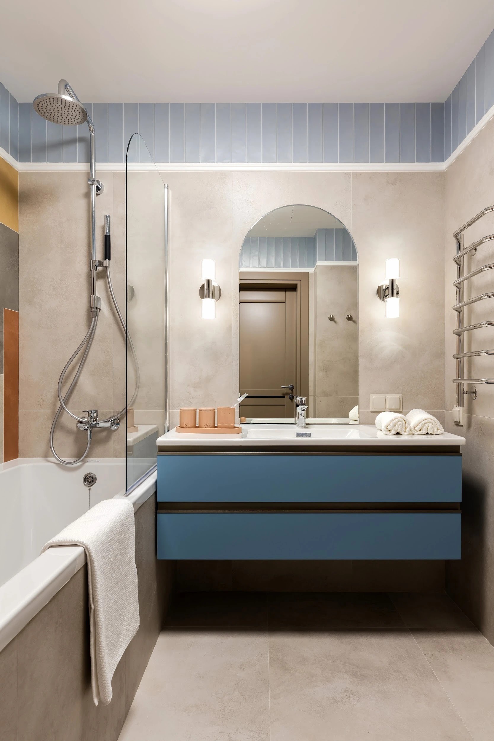 ПЕСОК И МОРЕ