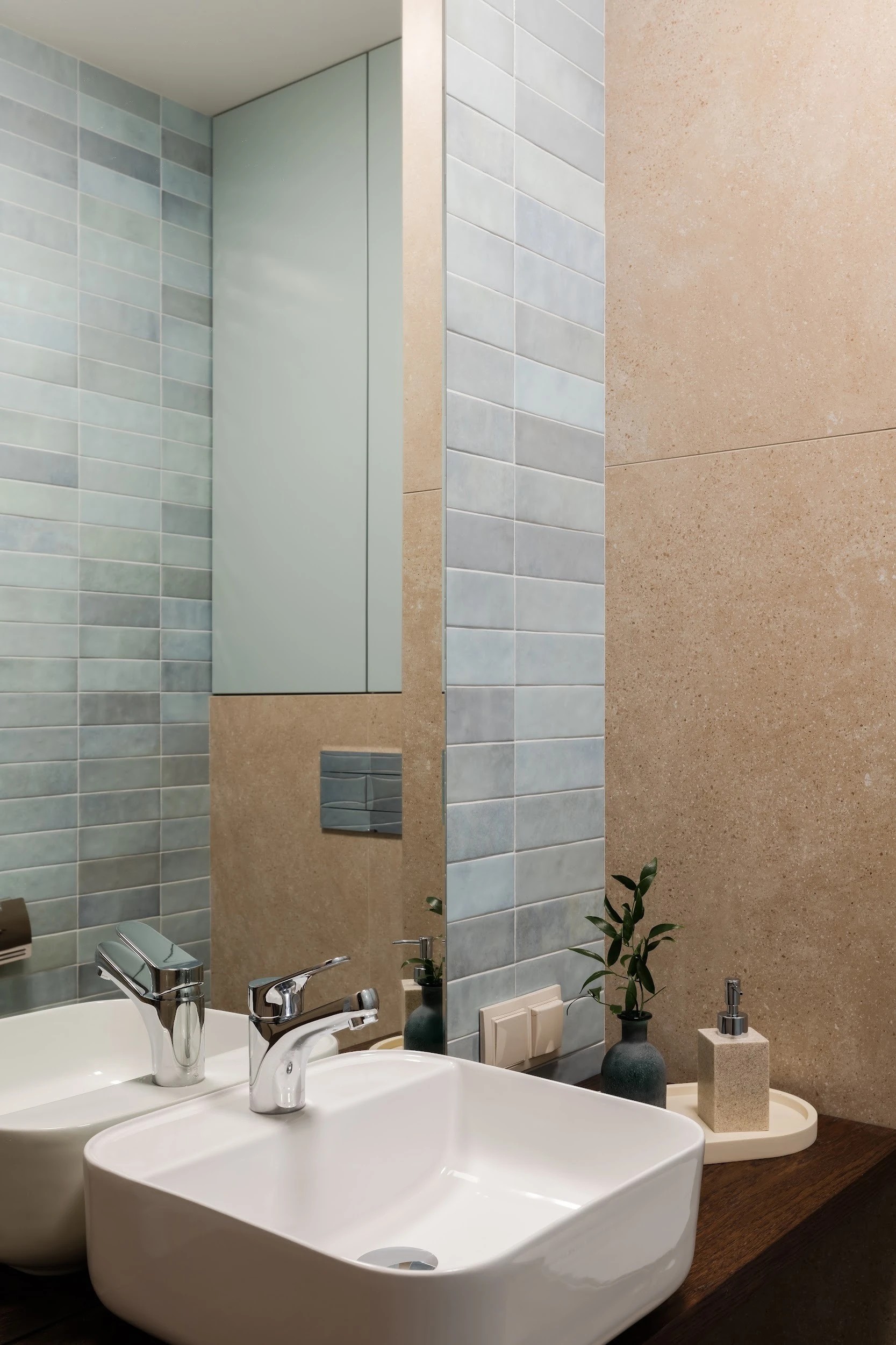 ПЕСОК И МОРЕ