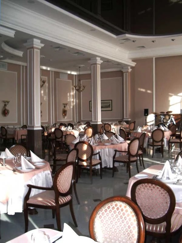 Клуб-отель "Санкт-Петербург"