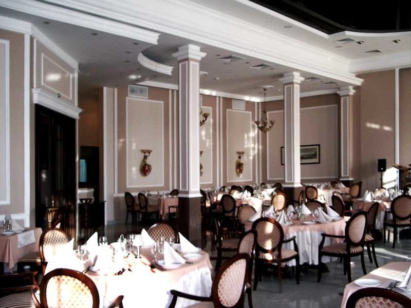 Клуб-отель "Санкт-Петербург"