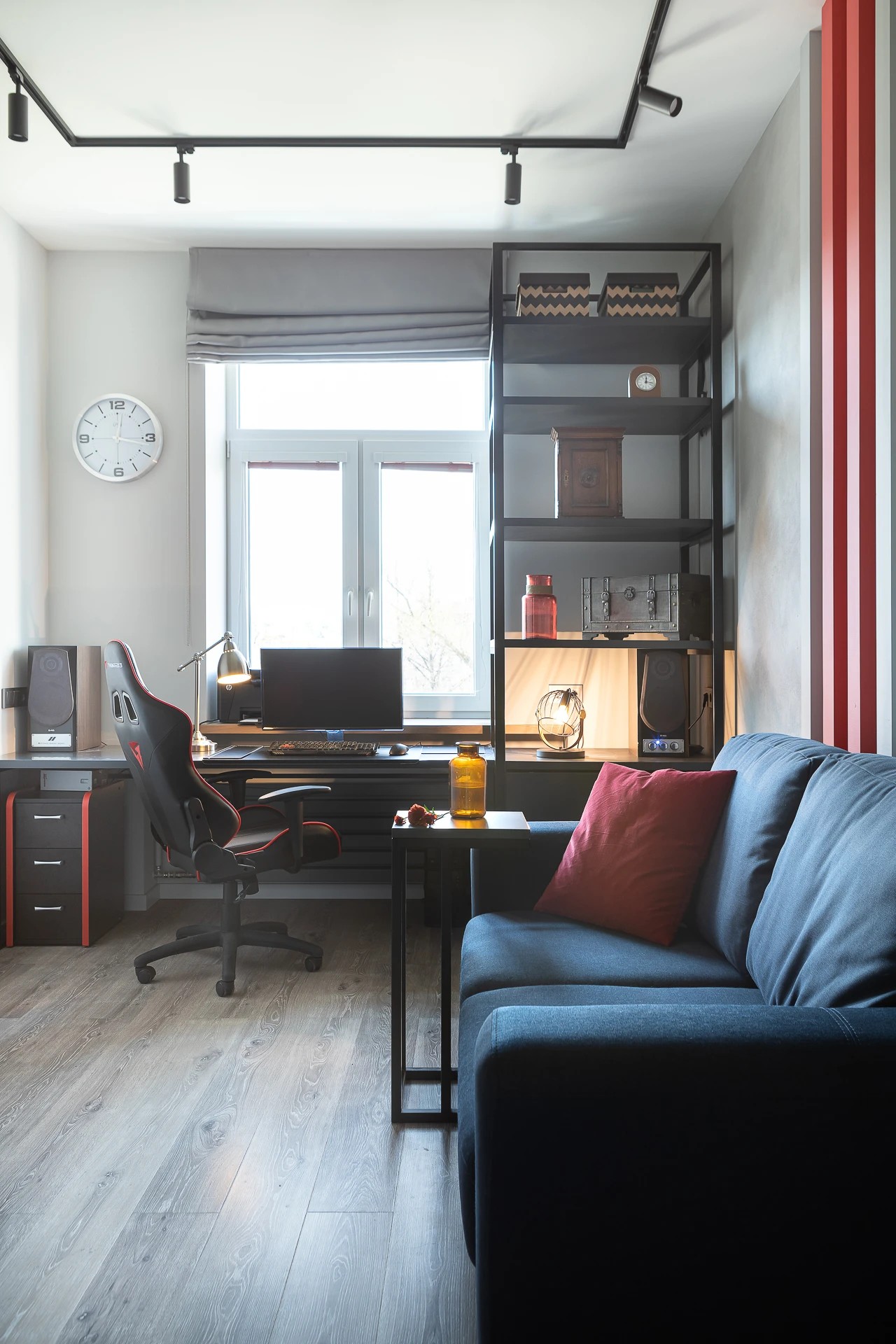 КВАРТИРА С ЯРКИМИ АКЦЕНТАМИ В СТАРОМ ФОНДЕ