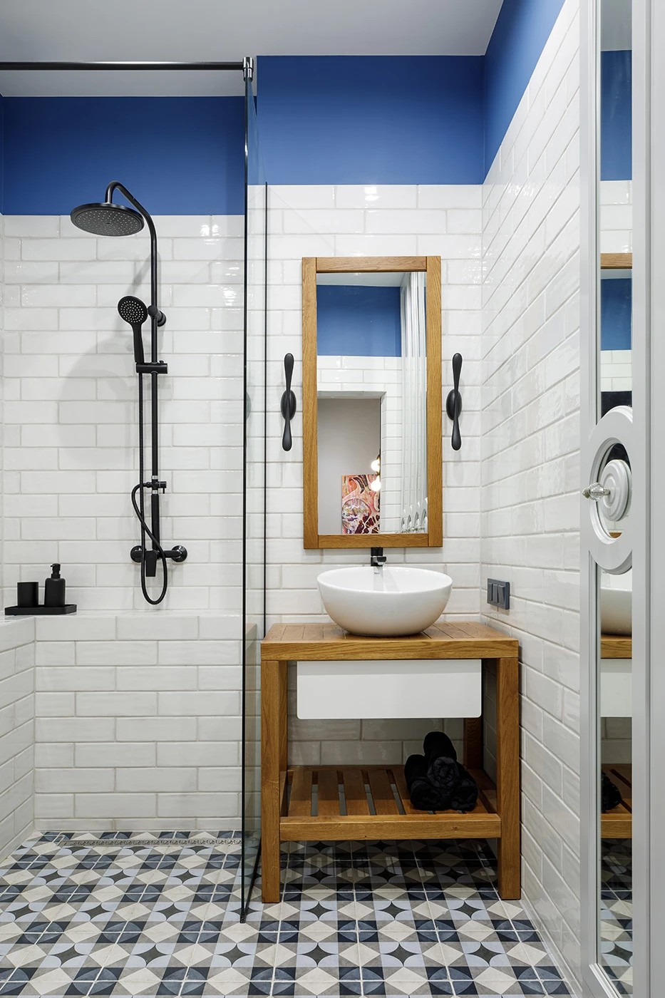 КВАРТИРА-ШКАТУЛКА ДЛЯ СЕМЬИ С ДВУМЯ ДЕТЬМИ