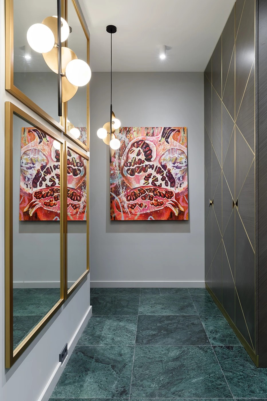 КВАРТИРА-ШКАТУЛКА ДЛЯ СЕМЬИ С ДВУМЯ ДЕТЬМИ