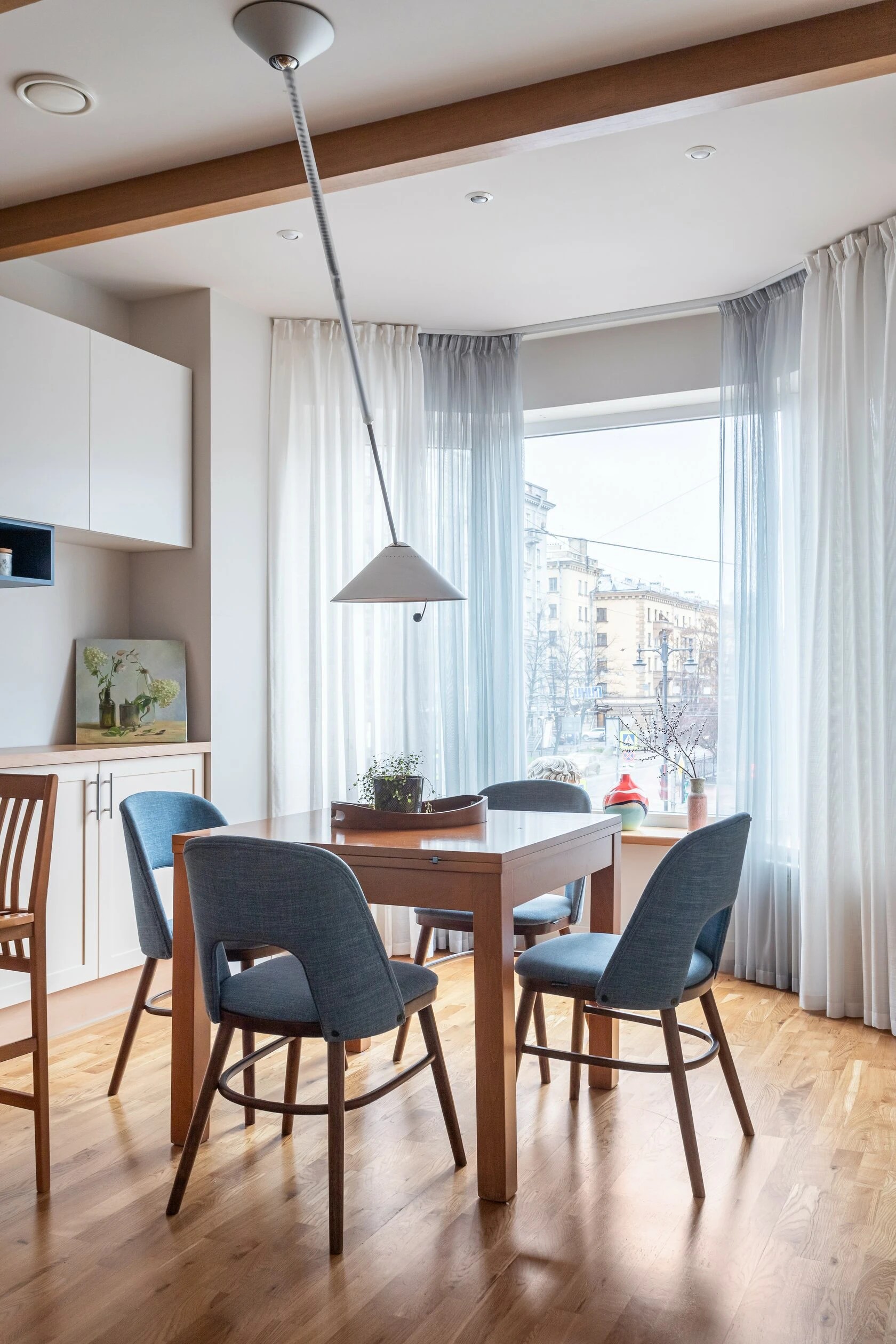 ЭКЛЕКТИЧНАЯ КВАРТИРА В СТАЛИНСКОМ ДОМЕ