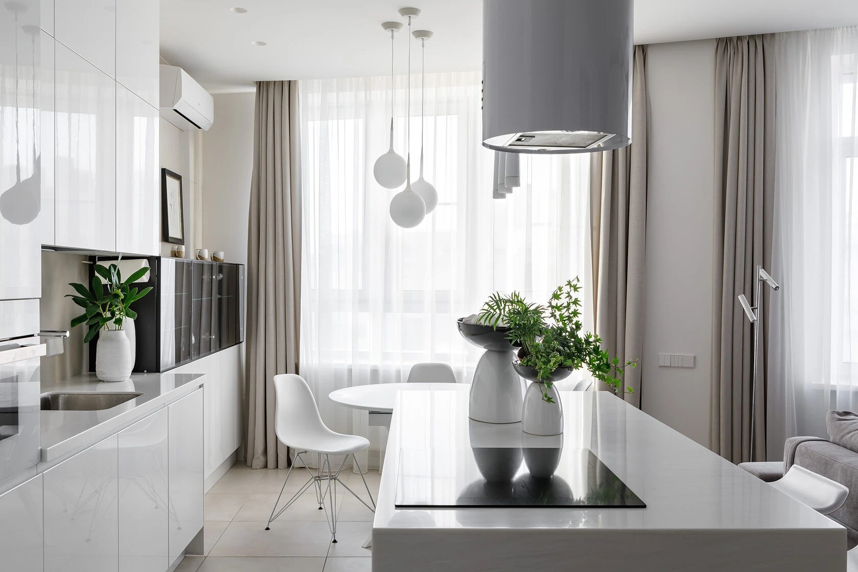 БЕЛЫЙ МИНИМАЛИСТИЧНЫЙ ИНТЕРЬЕР