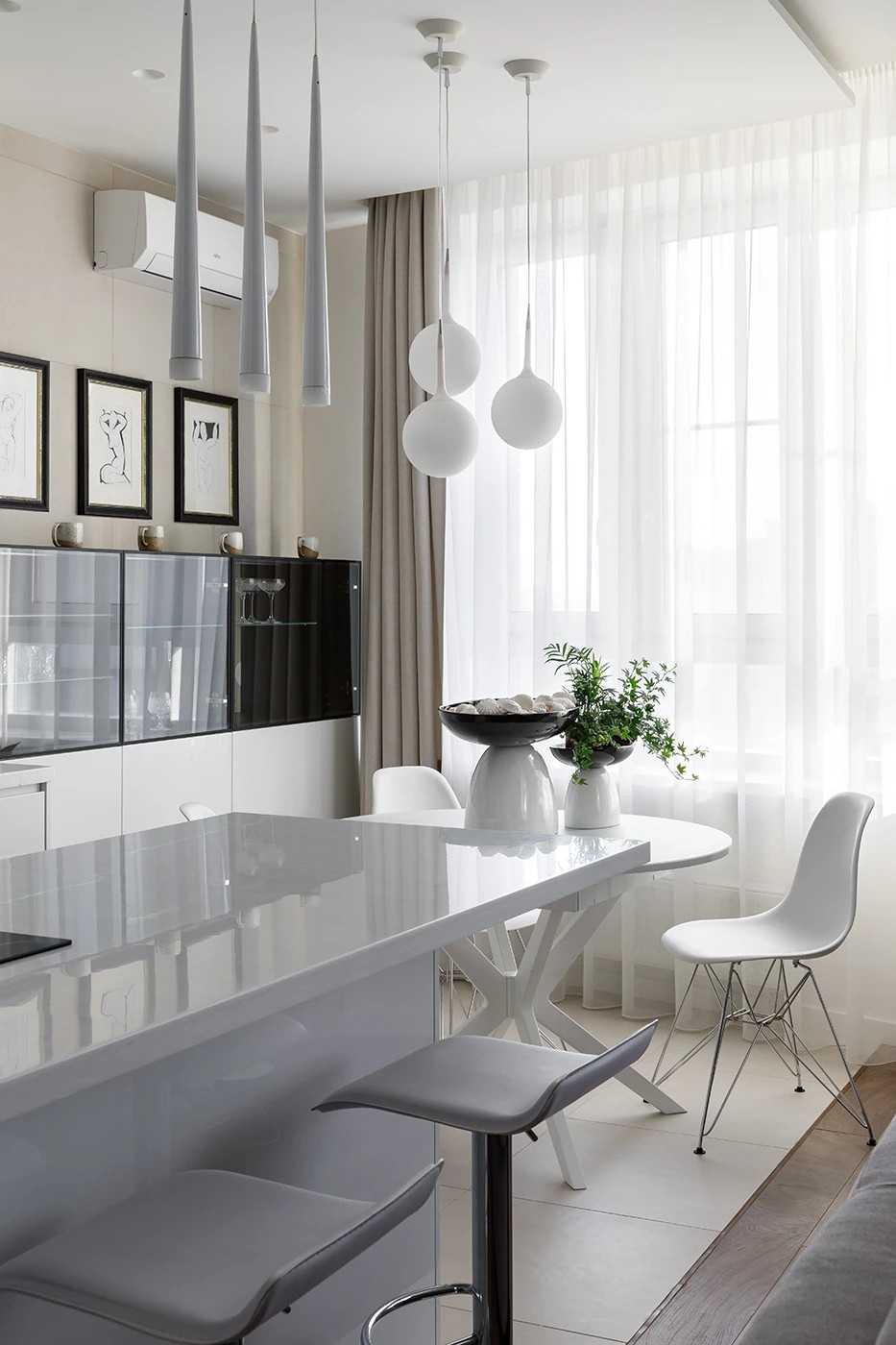 БЕЛЫЙ МИНИМАЛИСТИЧНЫЙ ИНТЕРЬЕР