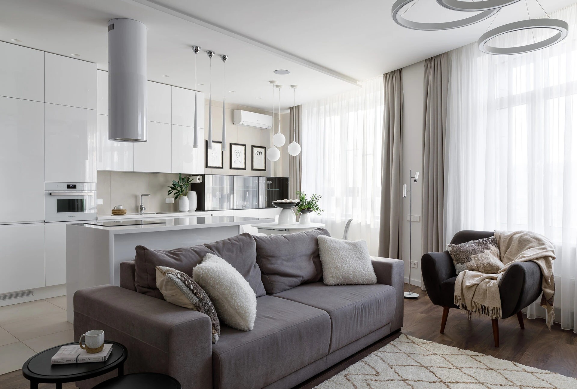 БЕЛЫЙ МИНИМАЛИСТИЧНЫЙ ИНТЕРЬЕР