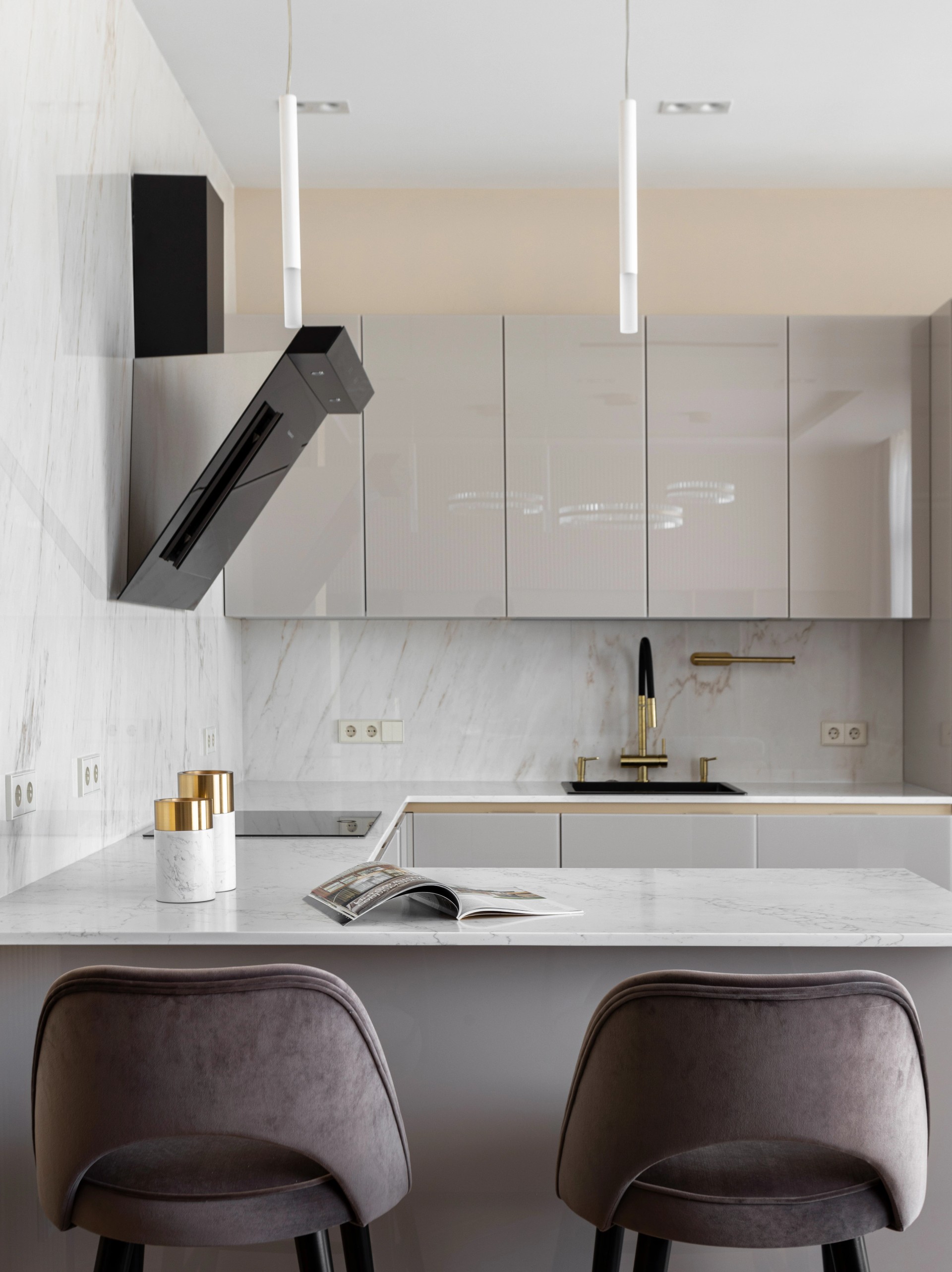 КВАРТИРА В САНКТ-ПЕТЕРБУРГЕ