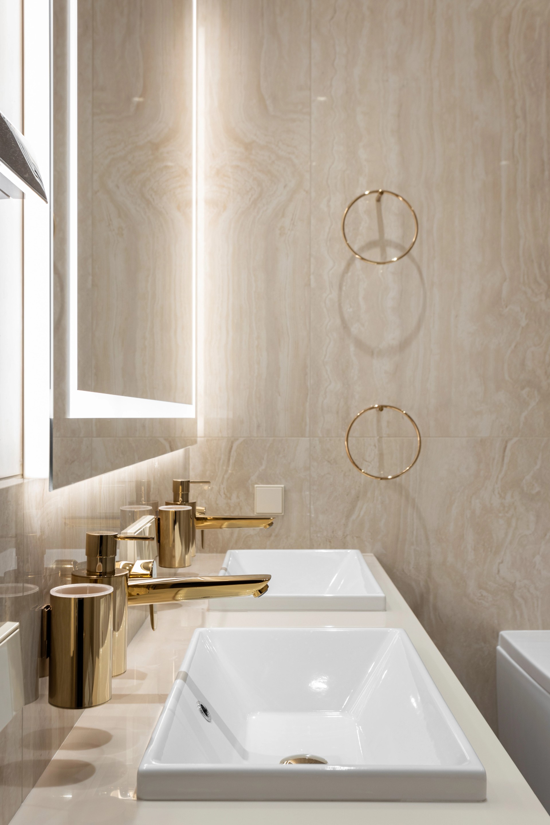 КВАРТИРА В САНКТ-ПЕТЕРБУРГЕ