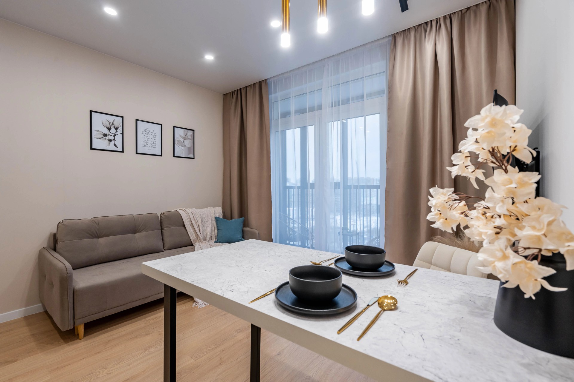 Студия с панорамным окном. ЖК  Европейский парк