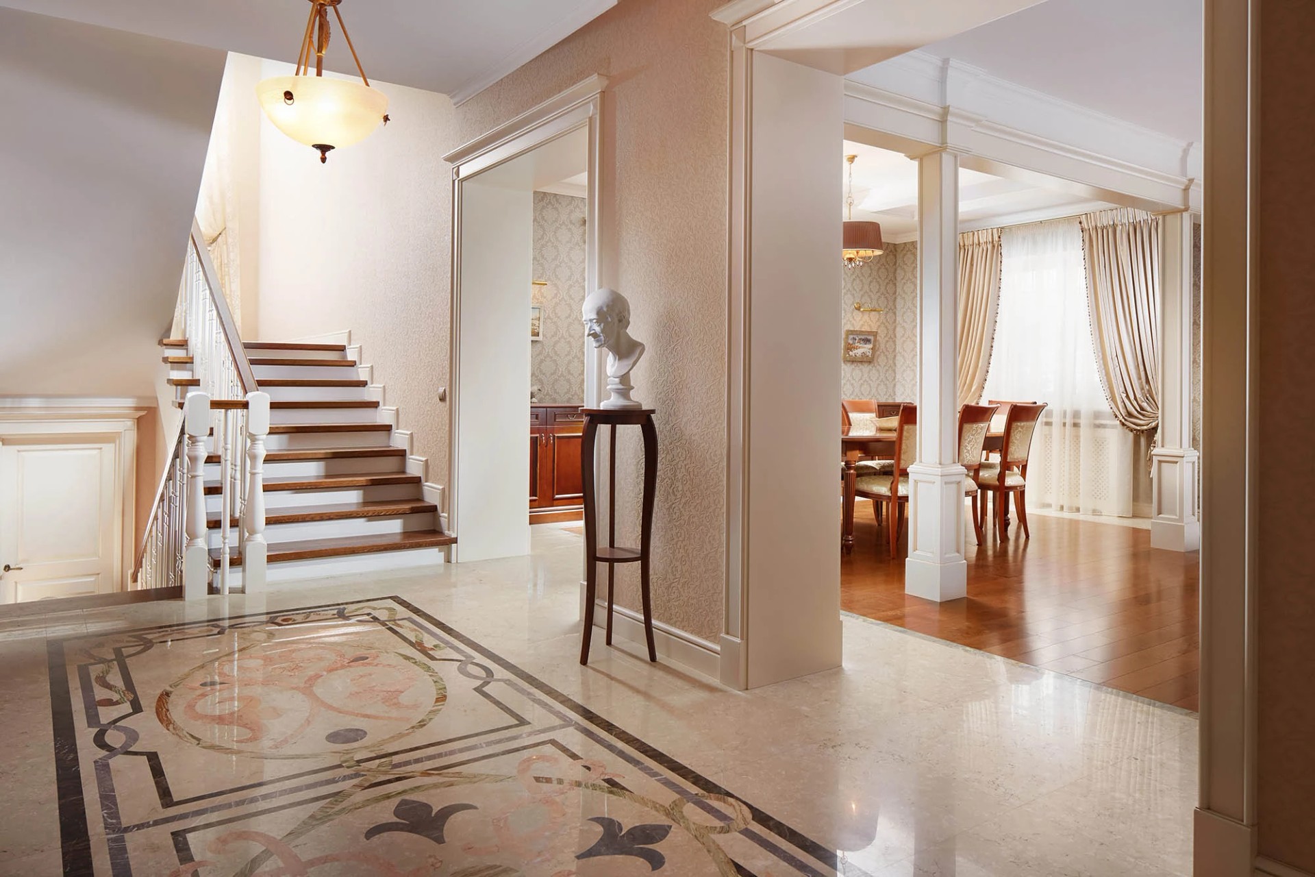 ДОМ В ДРОЗДАХ