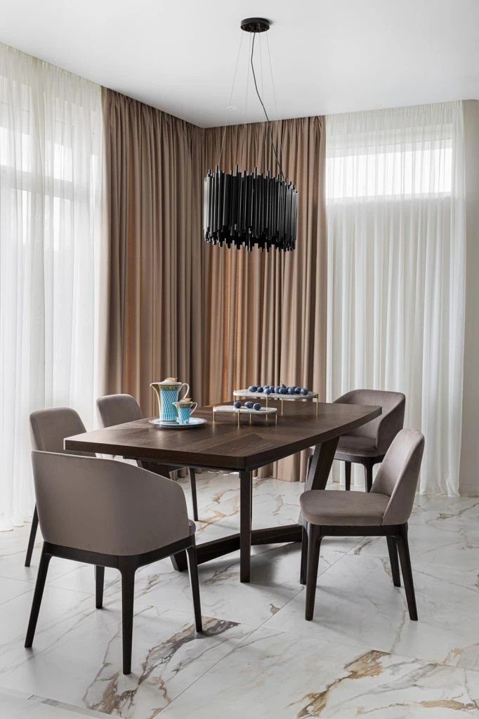 Элегантный интерьер загородного дома для молодой семьи.