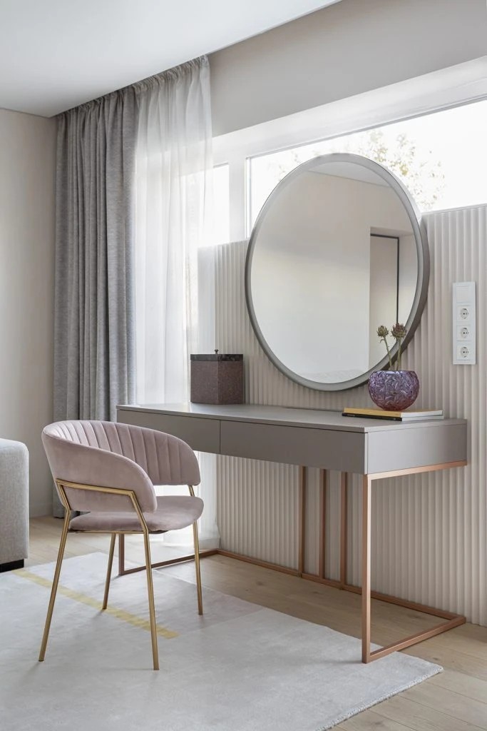 Элегантный интерьер загородного дома для молодой семьи.