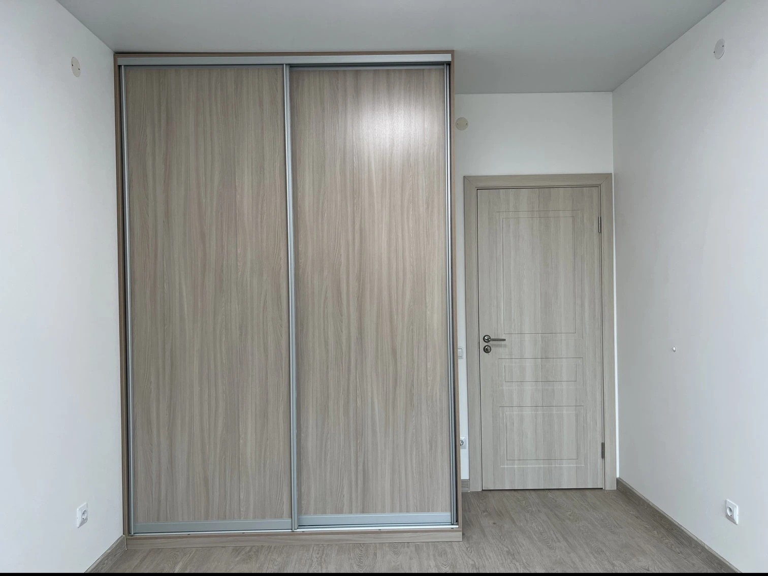 ул. Афанасьева, 1