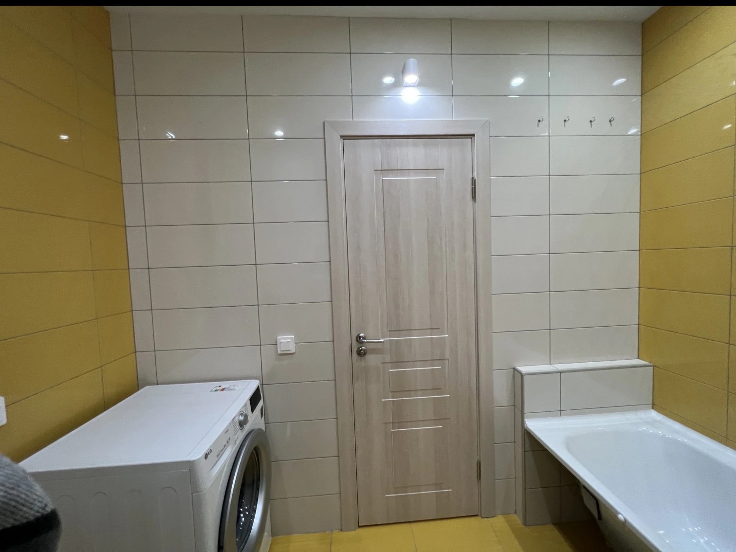 ул. Афанасьева, 1