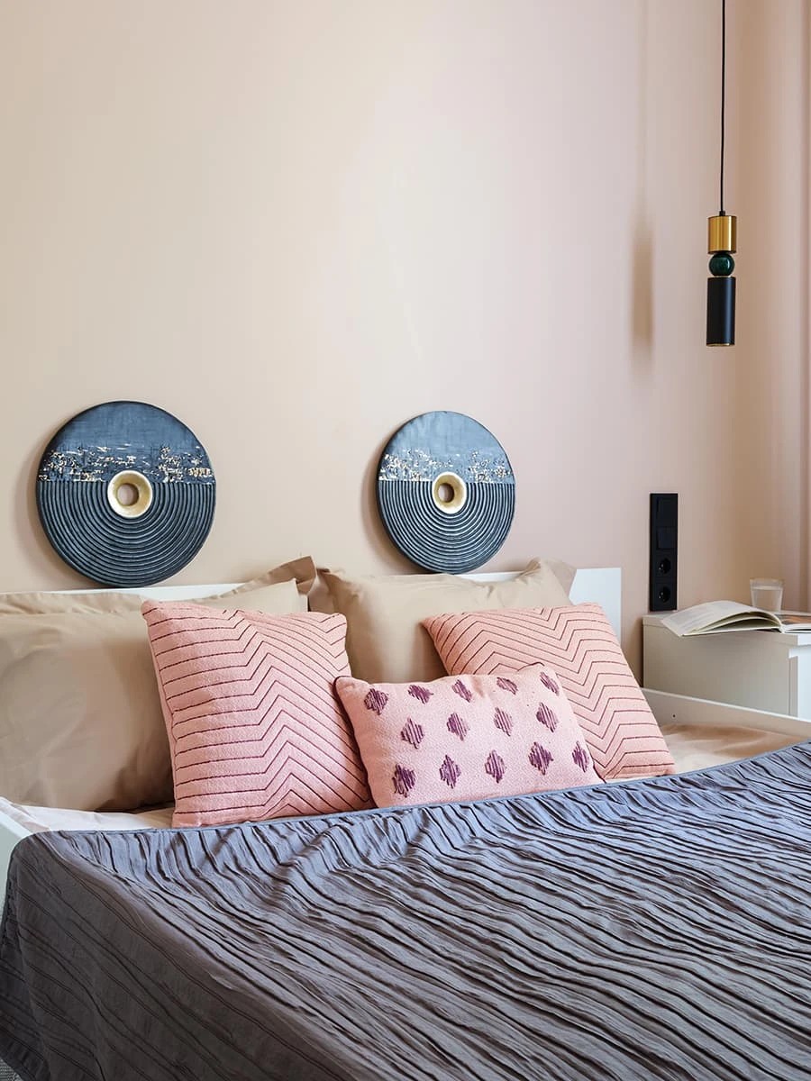 Уютный интерьер с доминирующим синим цветом