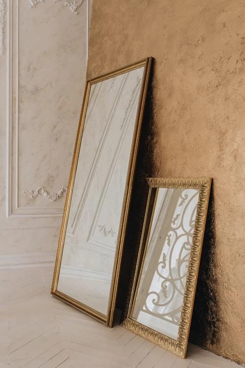 ЗАЛ БЕЛАЯ КЛАССИКА