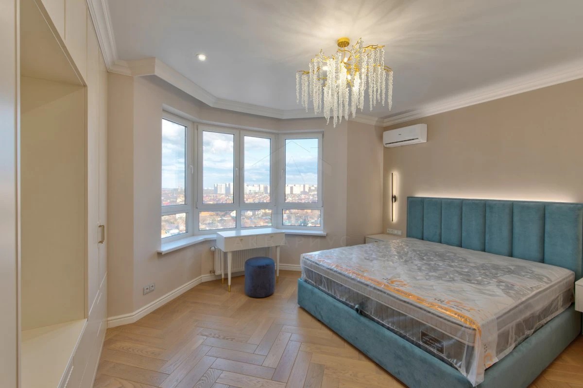 Трехкомнатная квартира