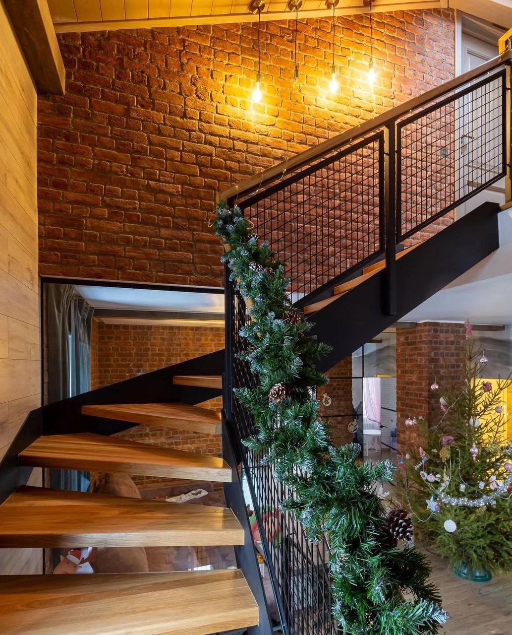 3-х этажная квартира в стиле лофт