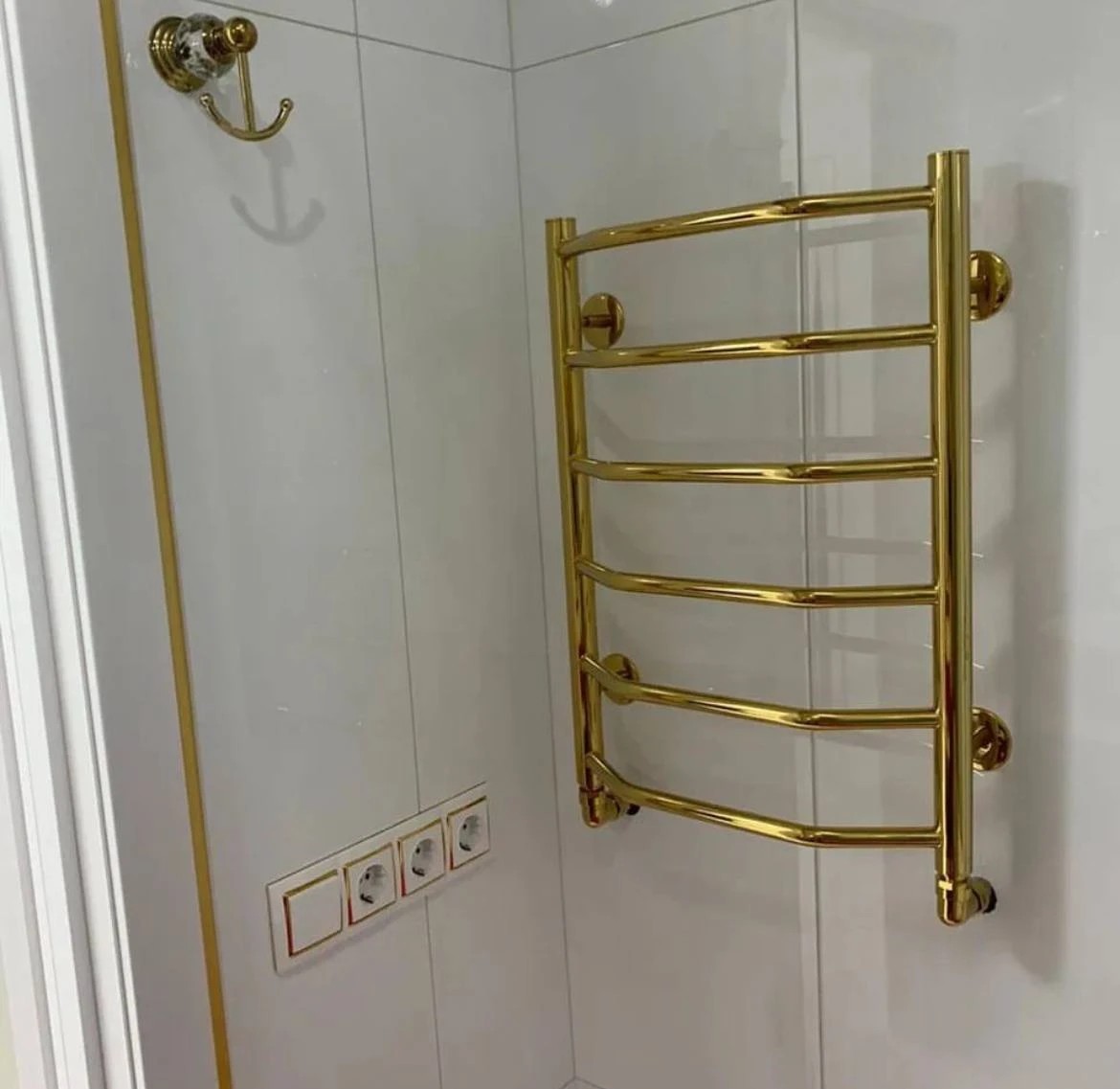 Картины в ванной комнате