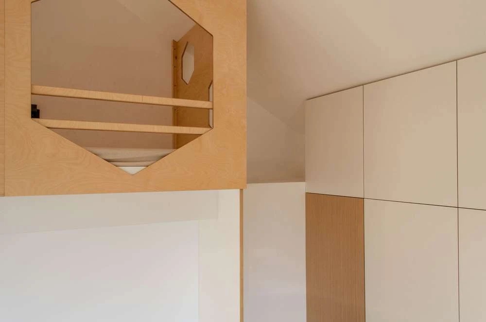 ЖД «Театральный»