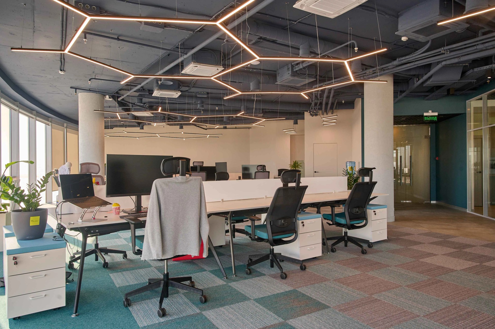 Офис с видом на Финский залив для IT компании