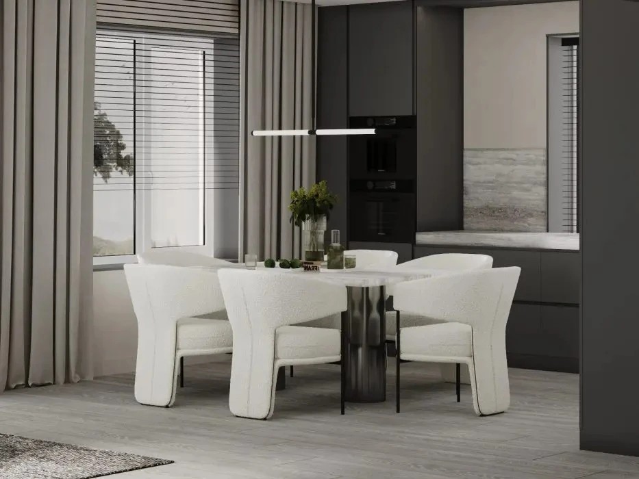 ДОМ С МАНСАРДОЙ