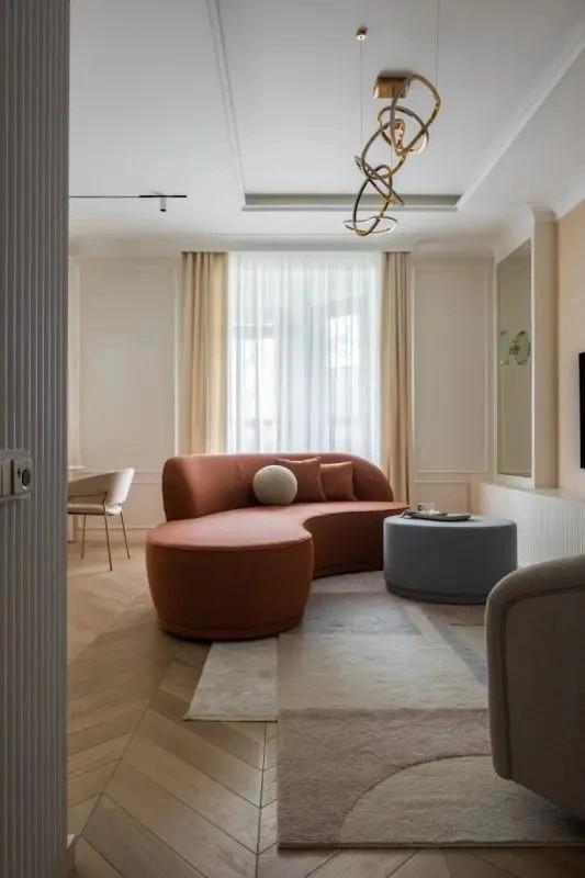 СВЕТЛАЯ КВАРТИРА 106 КВ.М. В ЕКАТЕРИНБУРГЕ