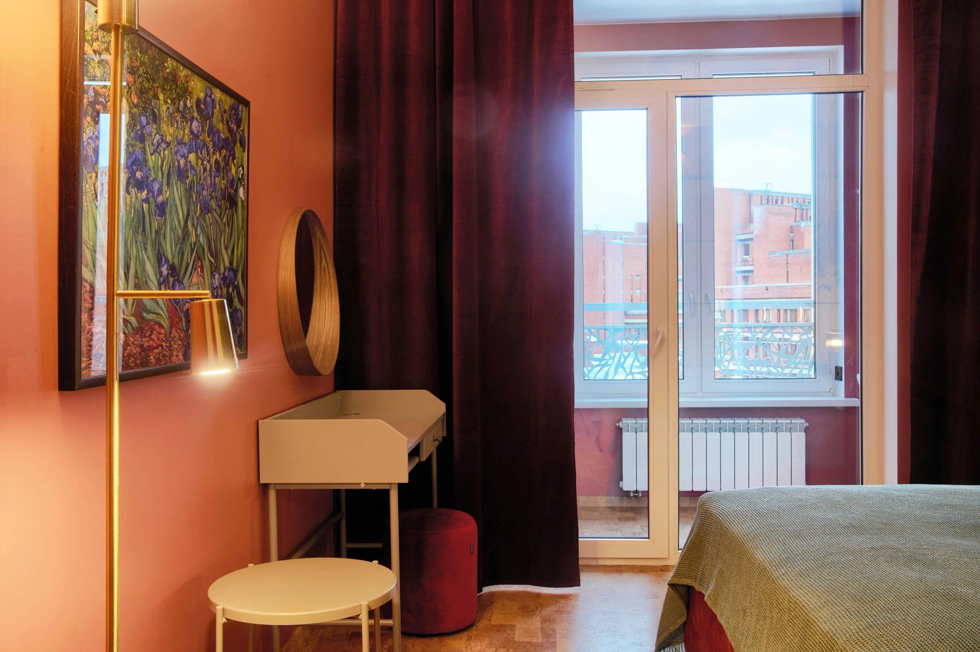 Двухкомнатная квартира на Петроградке