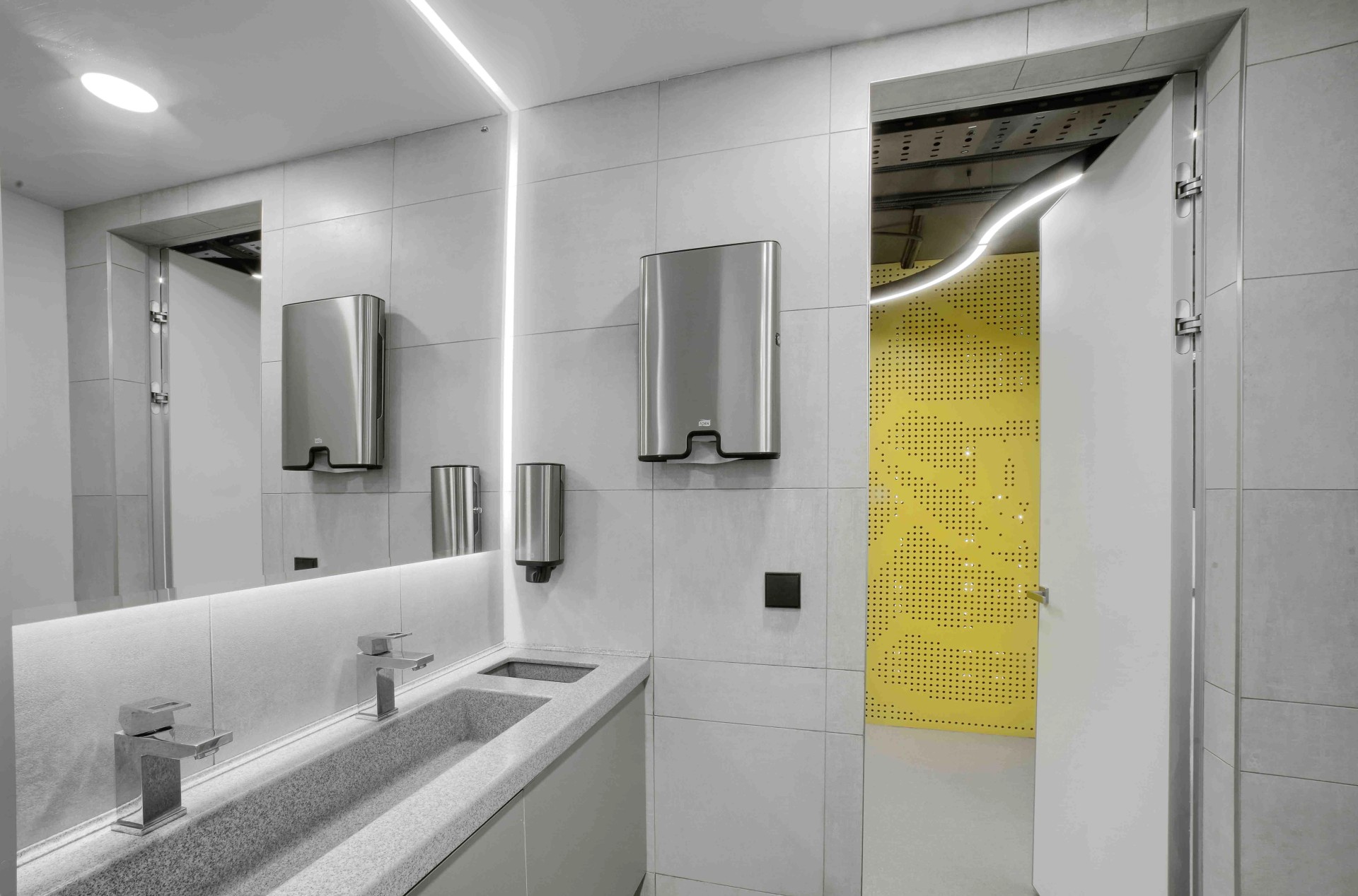 Просторный офис для международной транспортной компании