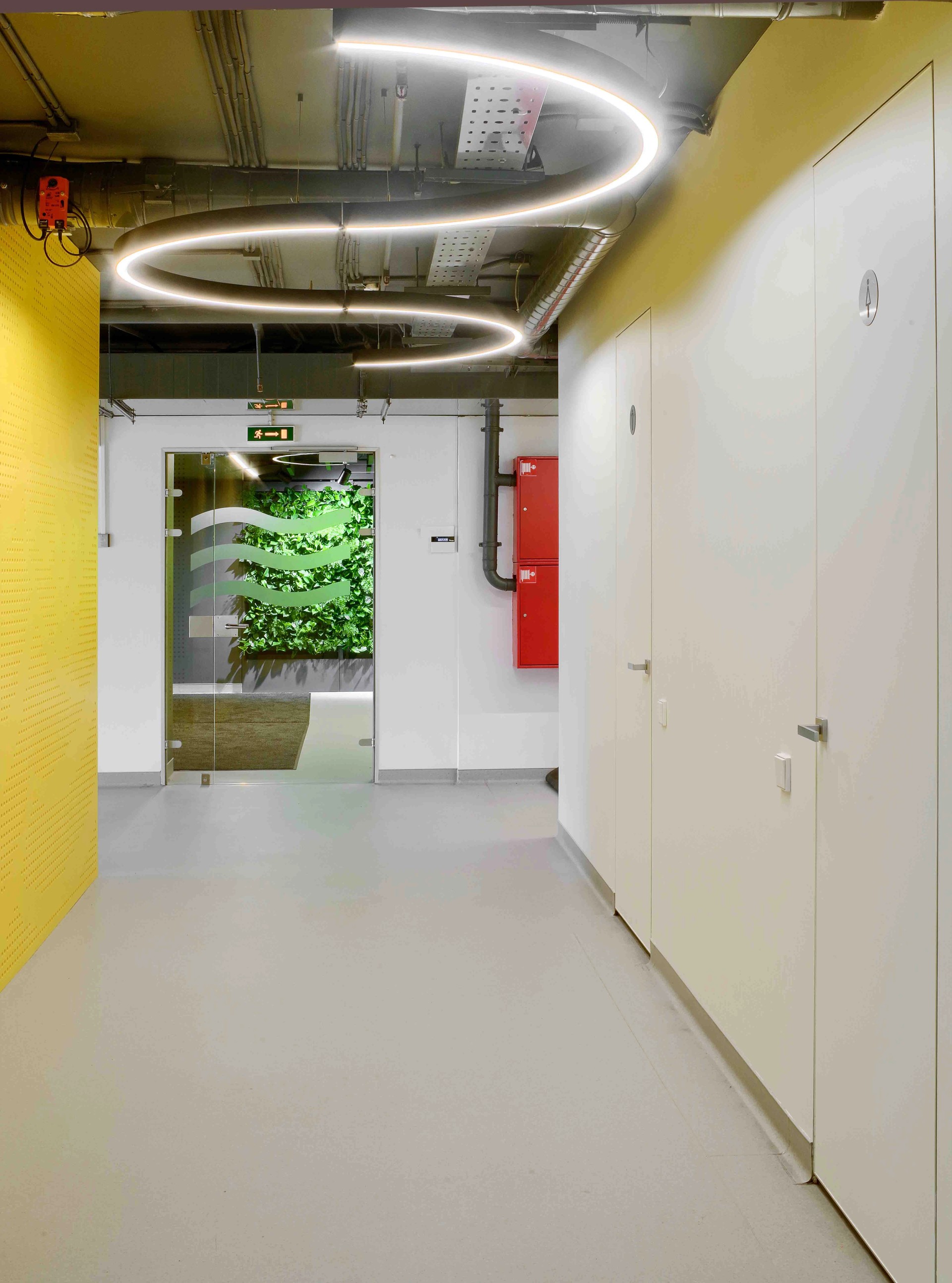 Просторный офис для международной транспортной компании