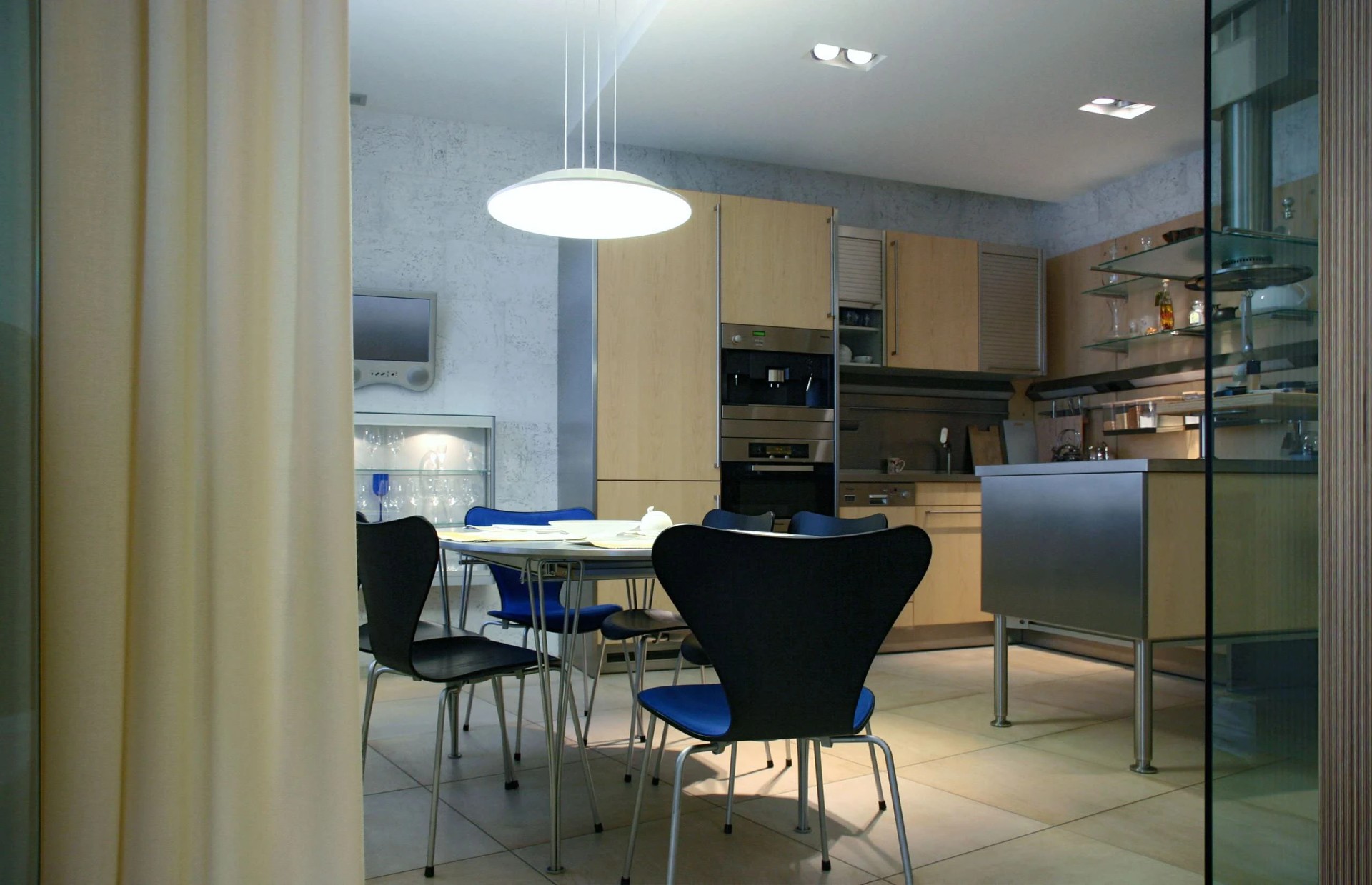 Квартира в современном стиле 180 м2