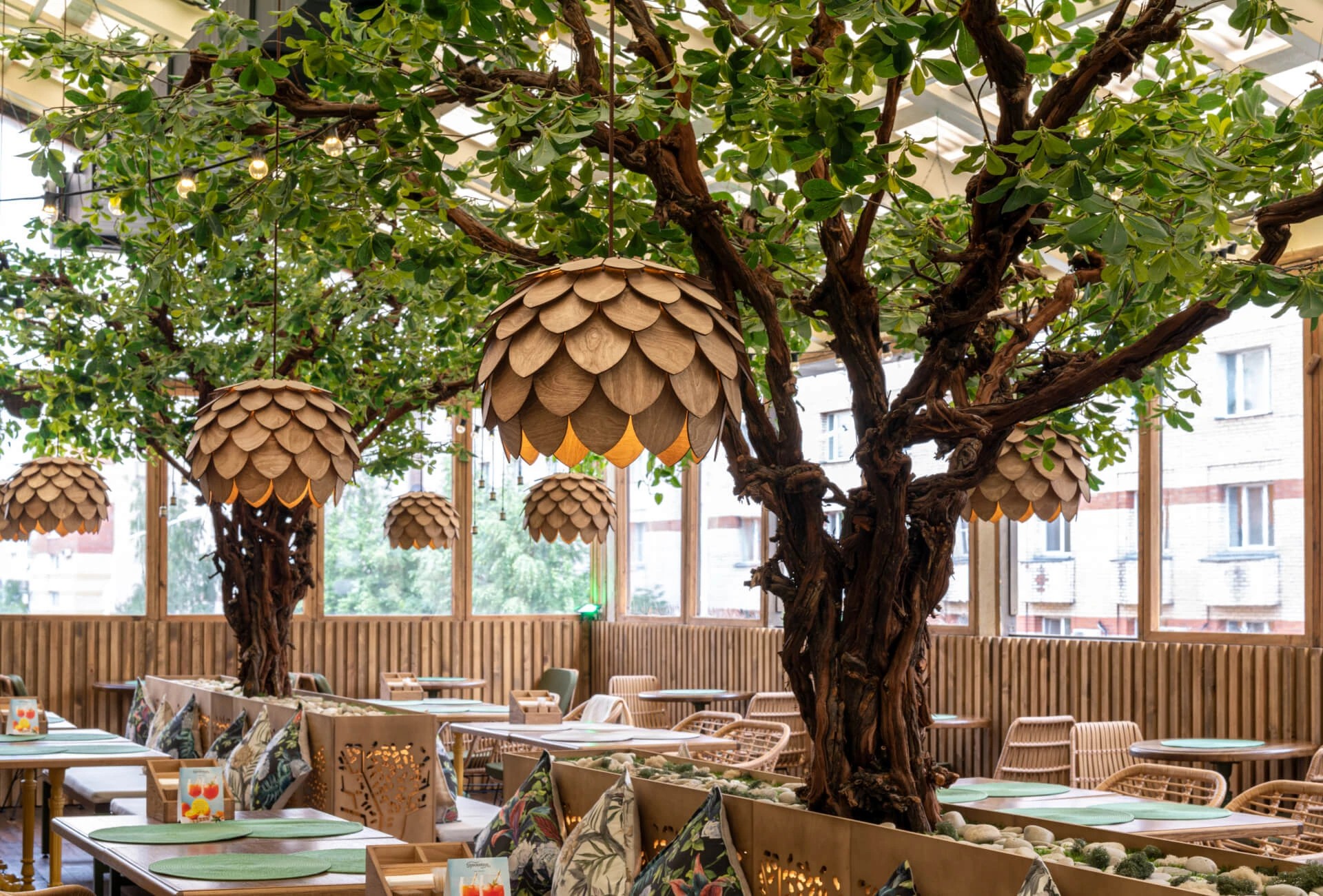 ЛЕТНЯЯ ВЕРАНДА ПЛЮШКИНА