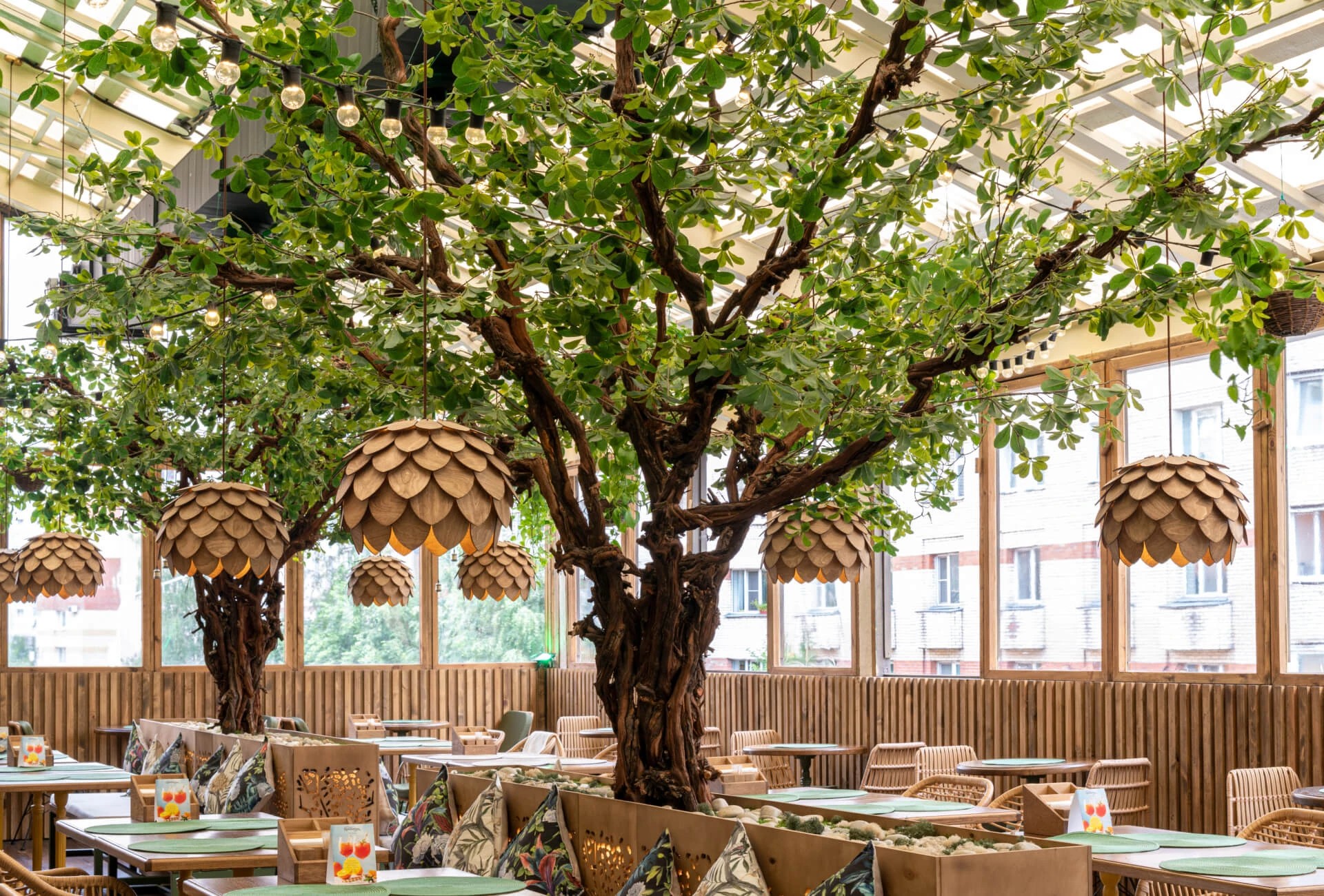 ЛЕТНЯЯ ВЕРАНДА ПЛЮШКИНА