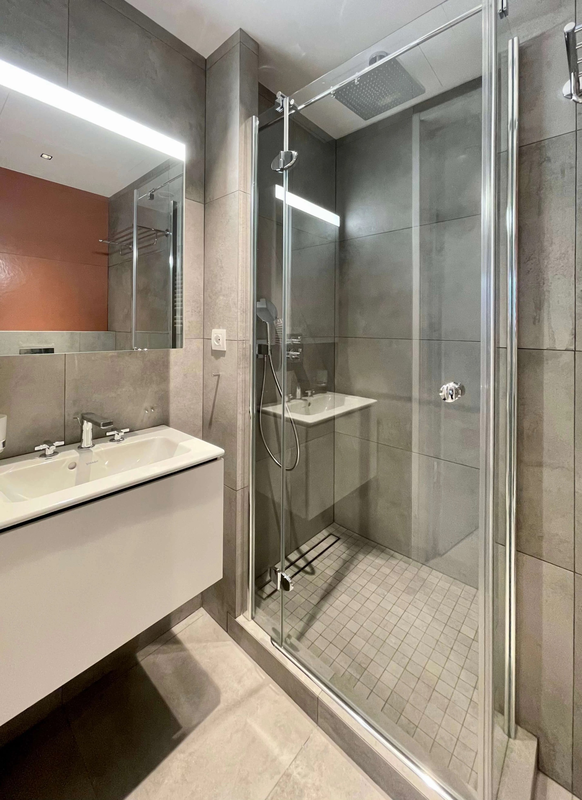 ЛЕОНТЬЕВСКИЙ МЫС