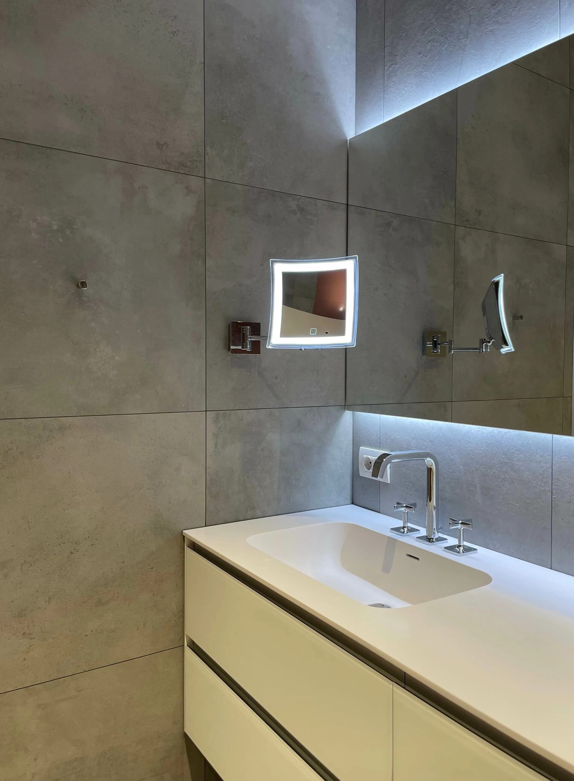 ЛЕОНТЬЕВСКИЙ МЫС