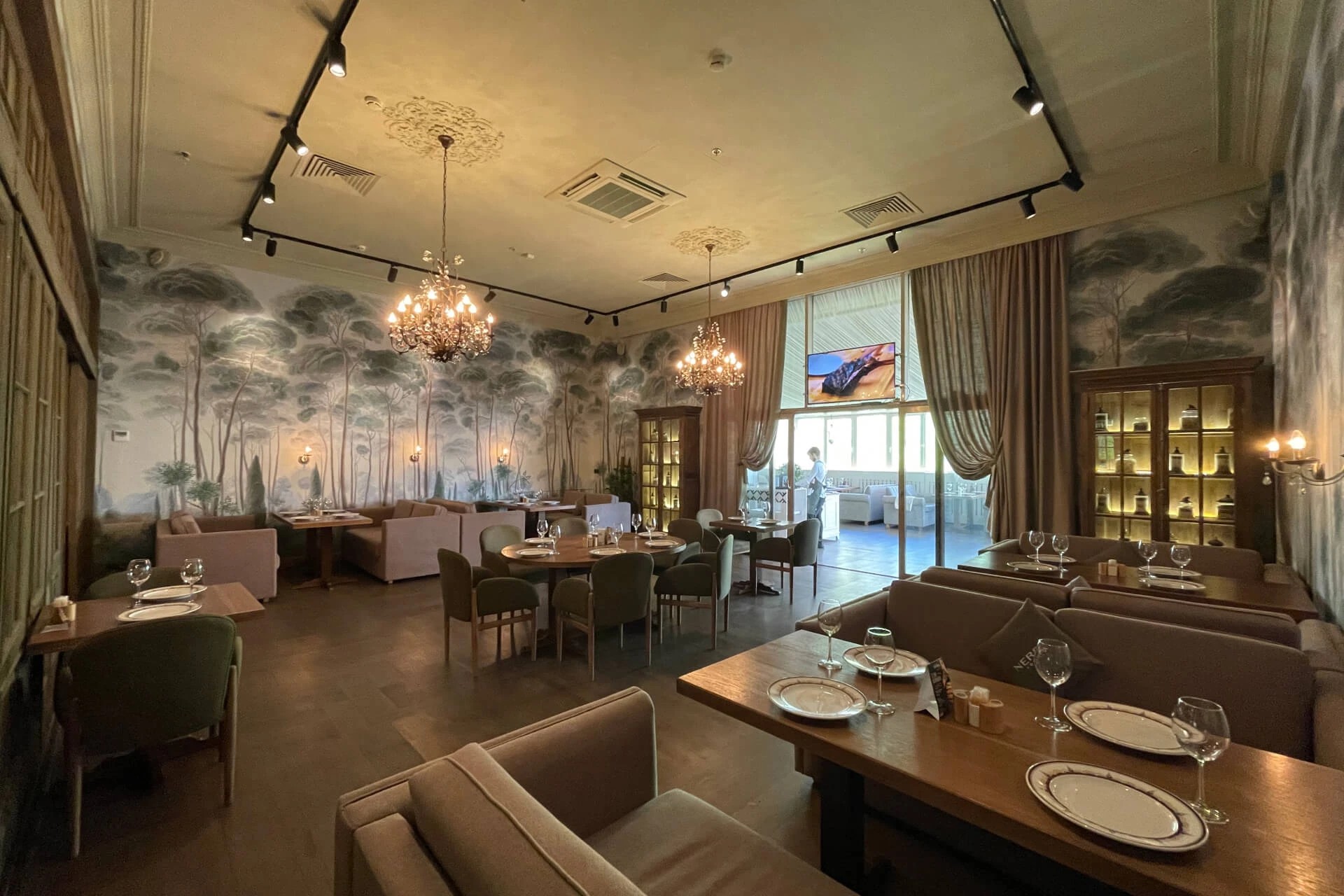 РЕСТОРАН ПЛЮШКИН