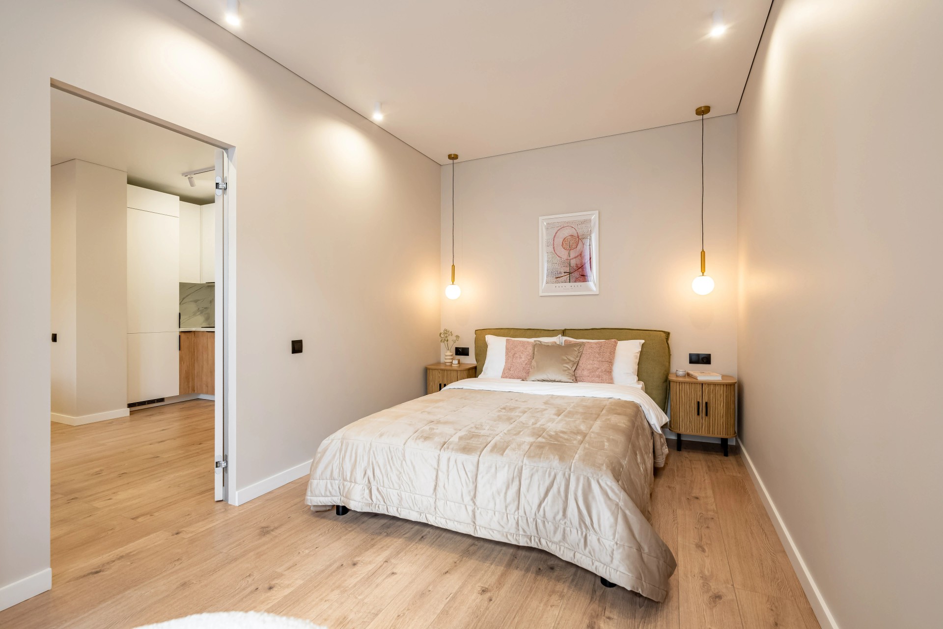 Белоостровская 10