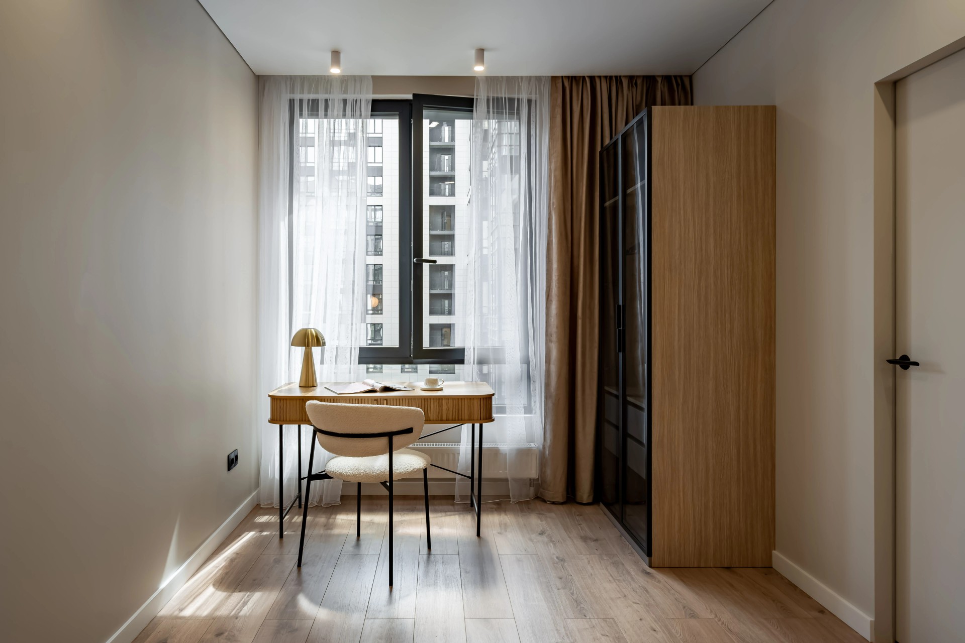 Белоостровская 10