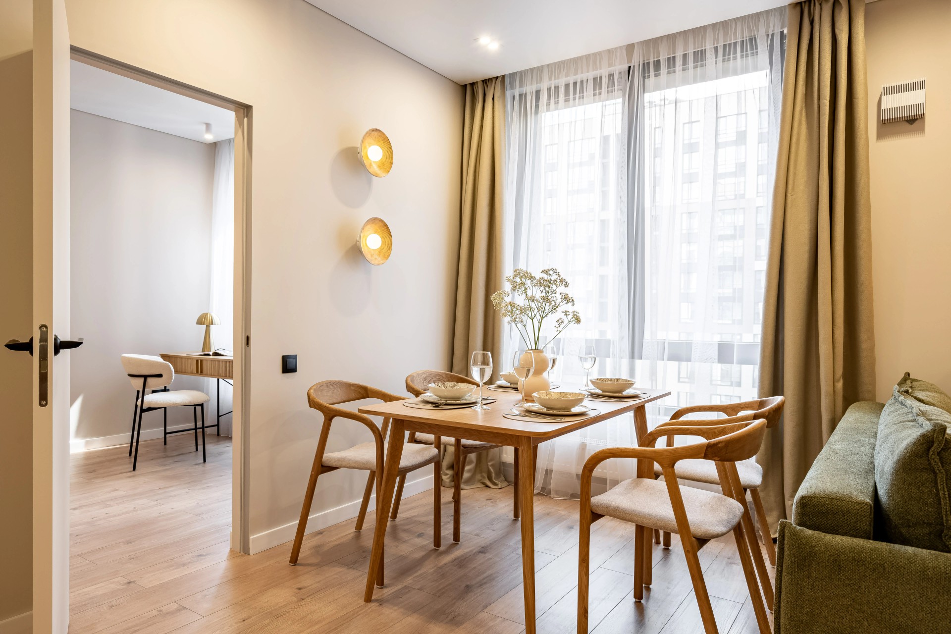 Белоостровская 10