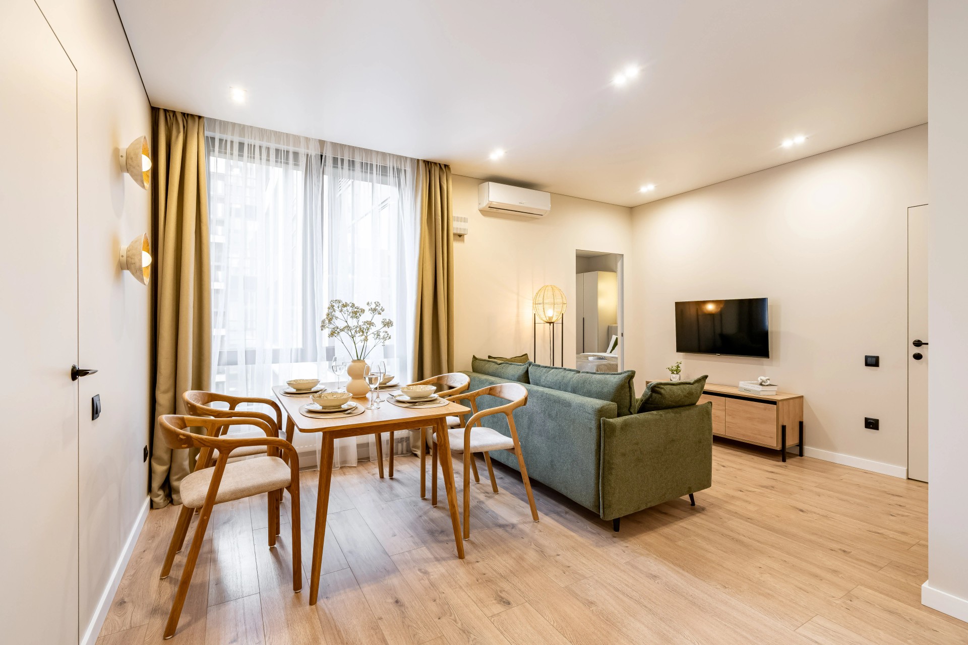 Белоостровская 10